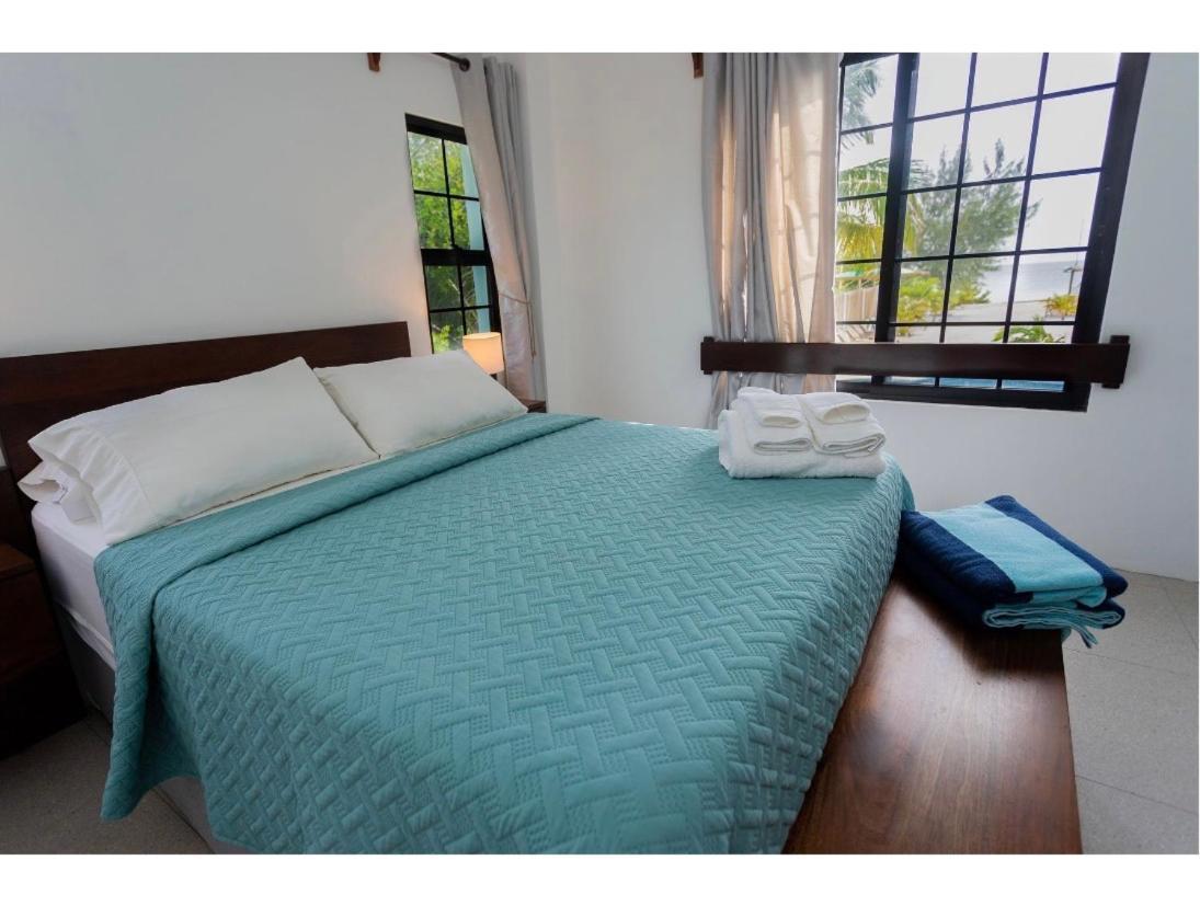 Bay Towers Aparthotel Caye Caulker Kültér fotó