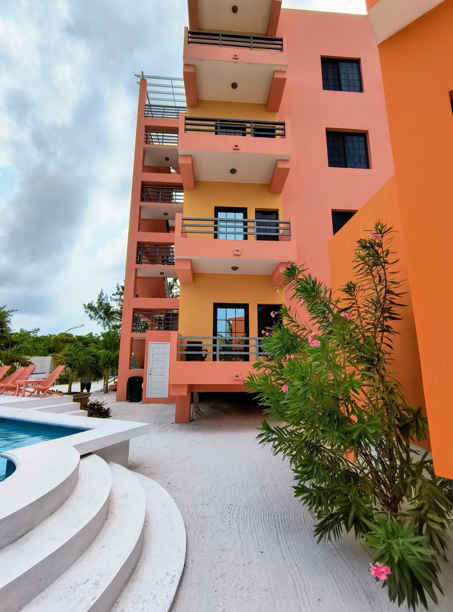 Bay Towers Aparthotel Caye Caulker Kültér fotó