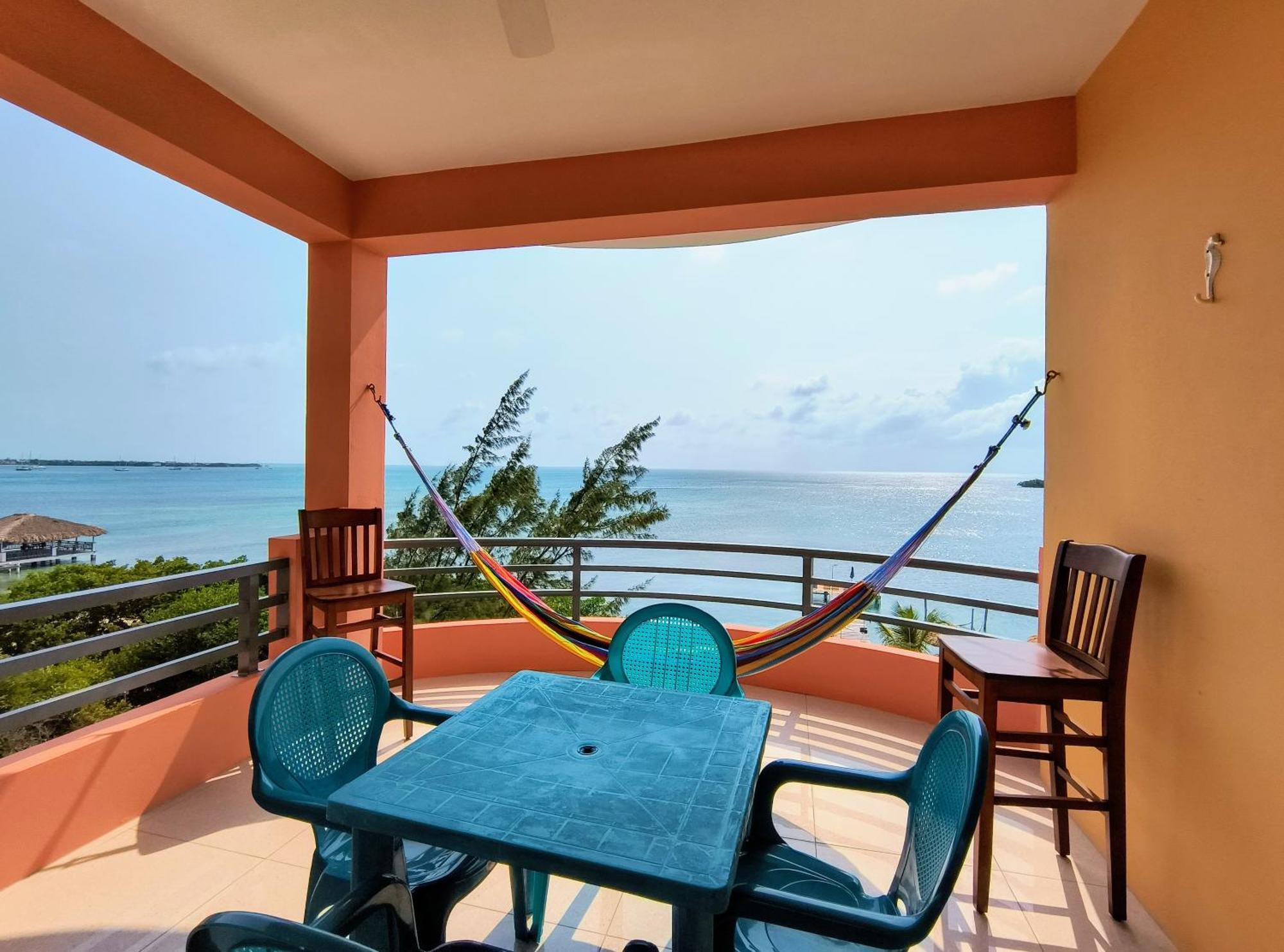 Bay Towers Aparthotel Caye Caulker Kültér fotó